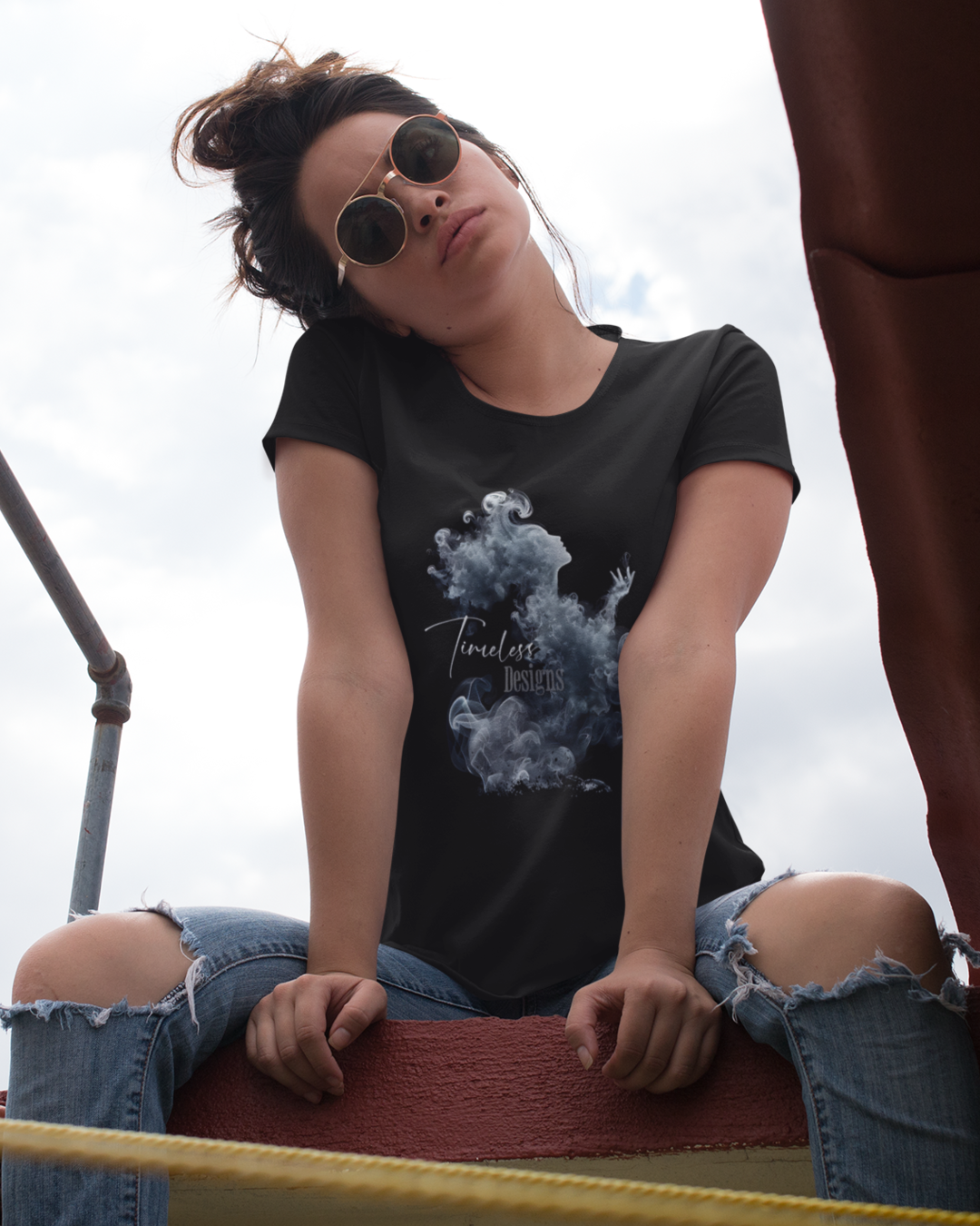 Smoke Lady 01 Unisex Heavy Cotton Tee